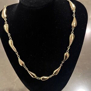 Gemelli Elegant Gold Teardrop Necklace